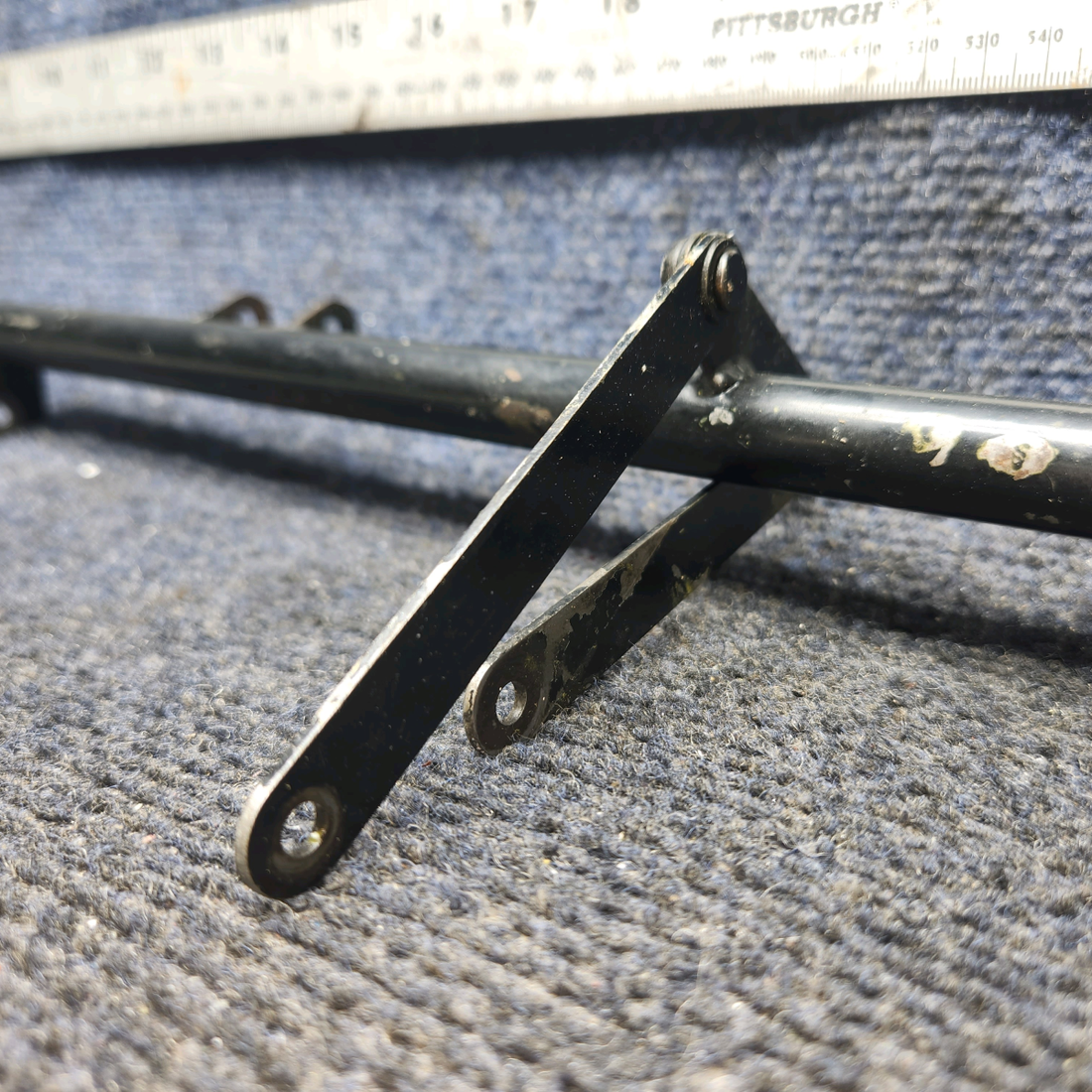 Used aircraft parts for sale, 650199-001 Mooney M20J Torque Tube Cowl Flap Engine