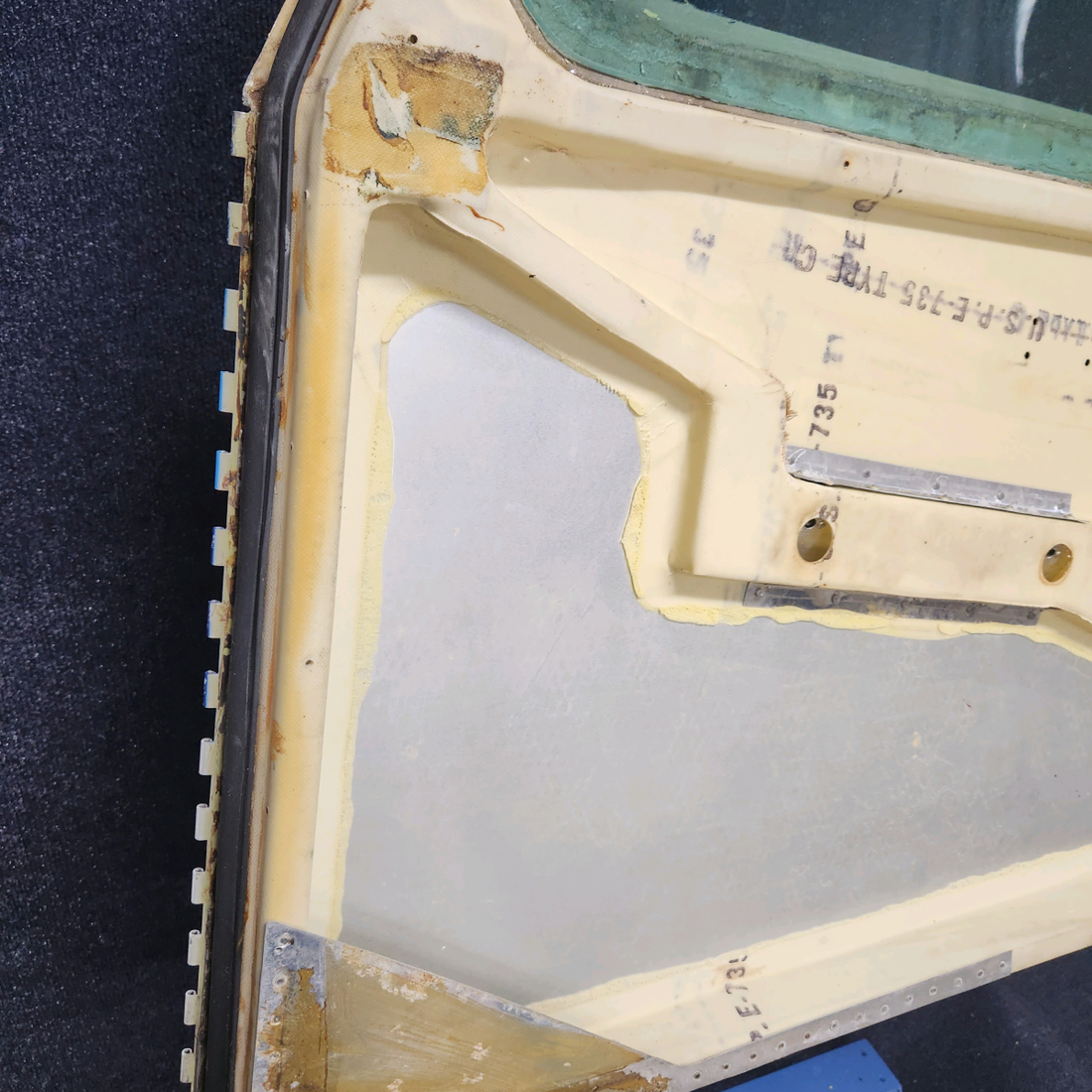 Used aircraft parts for sale, 169-420036-620 Beechcraft C23 SUNDOWNER RH DOOR ASSY