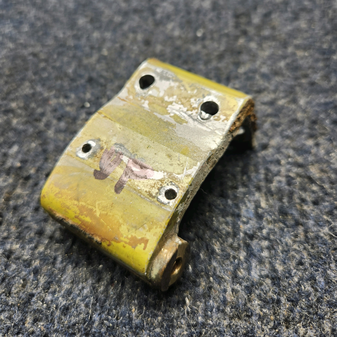 Used aircraft parts for sale, 35-400018-8 BEECHCRAFT F35 CABIN DOOR HINGE ASSEMBLY UPPER