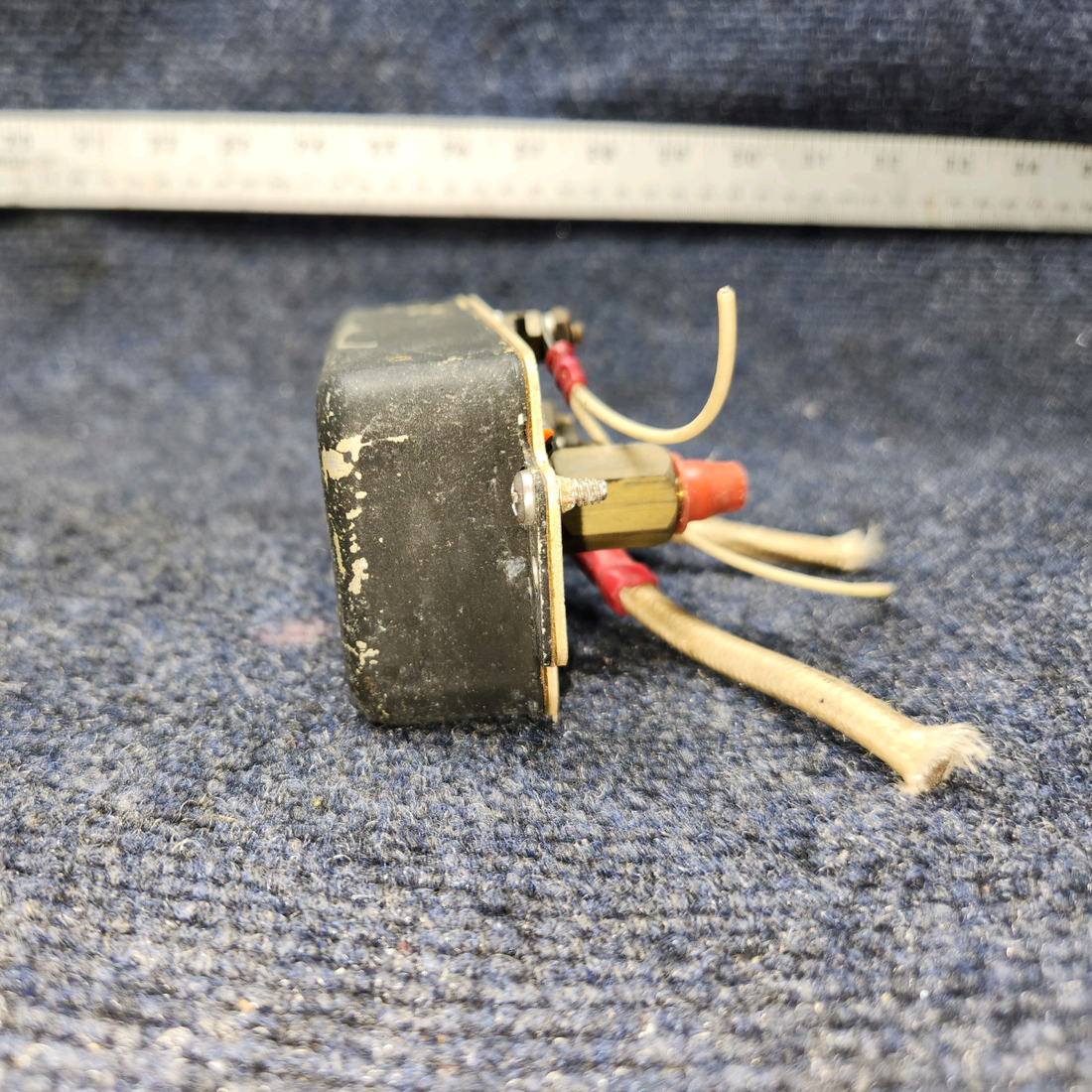 Used aircraft parts for sale, C669560-0101 Rochester Cessna 172RG AMMETER-OIL PRESSURE CLUSTER 21-32V