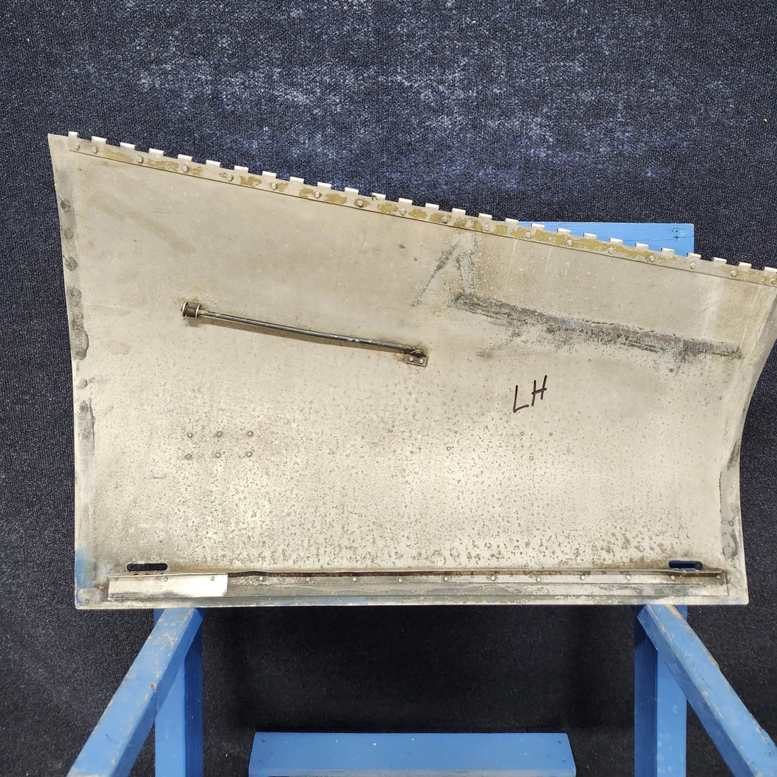 Used aircraft parts for sale, 63750-002 PIPER PA28-140 COWLING ASSEMBLY UPPER LH