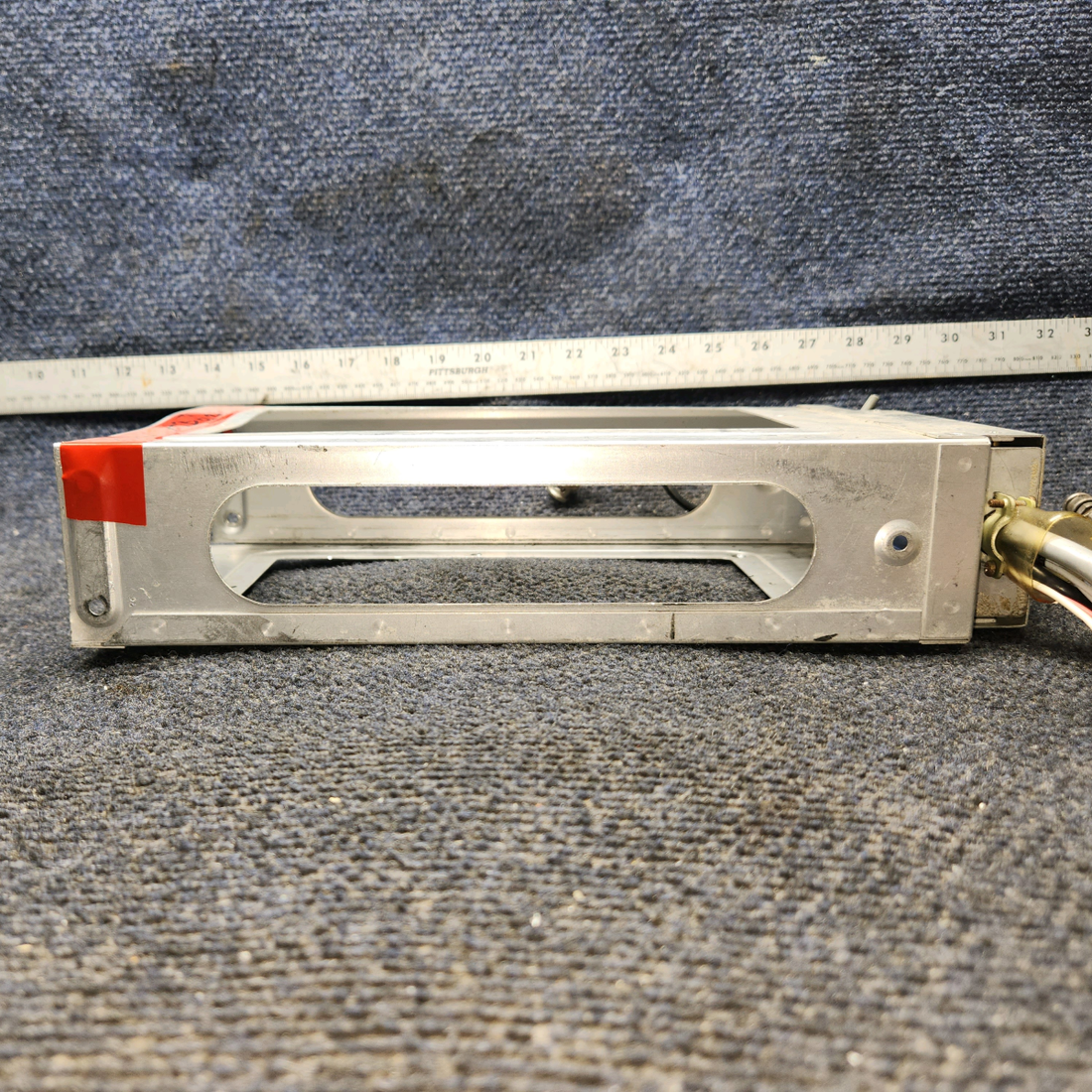 Used aircraft parts for sale, 069-1020-00 King KX-170B Piper PA28-161 Nav-Com with Tray - 14 Volts
