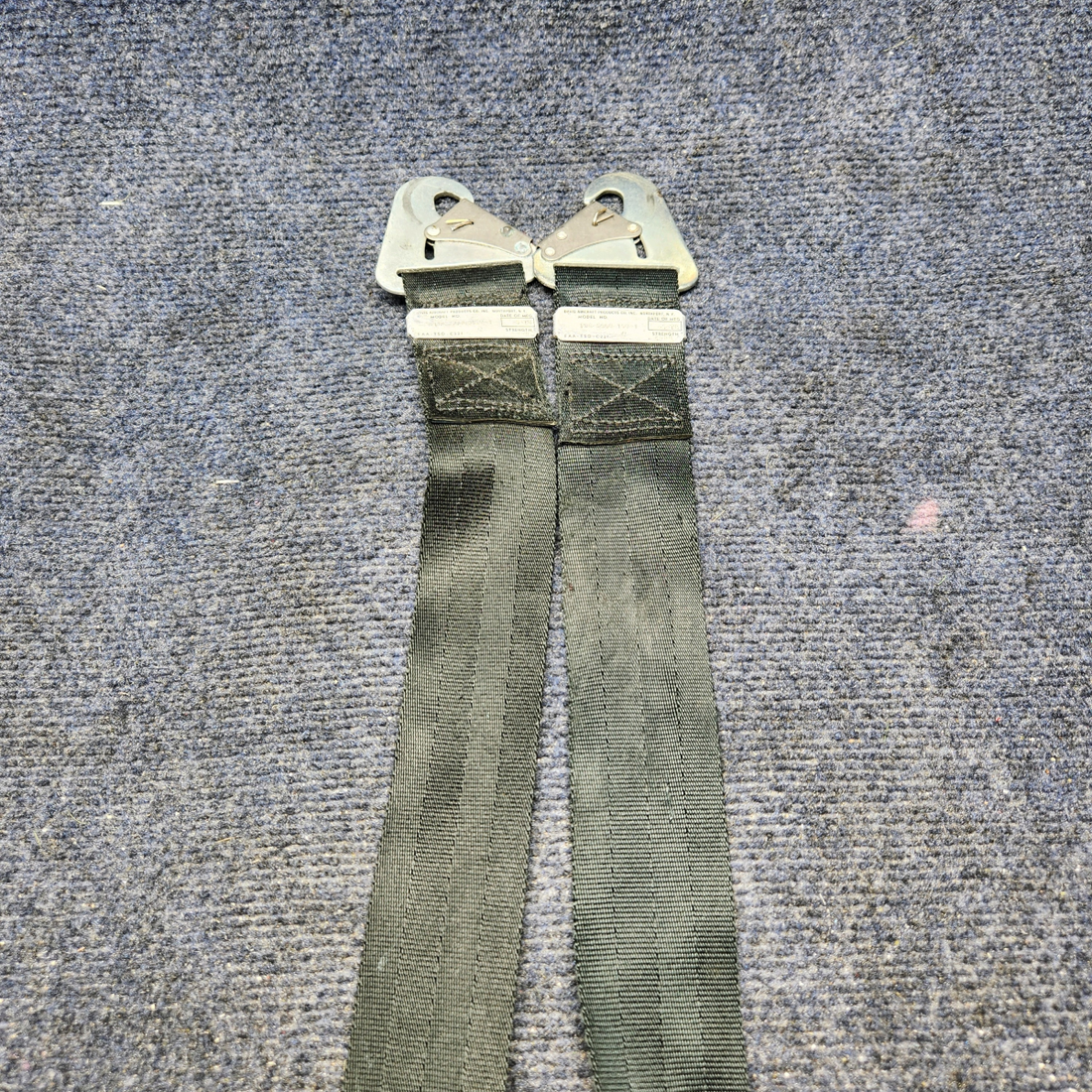Used aircraft parts for sale, FDC-5900-150-2 Davis Aircraft Products Mooney M20J SEATBELT MOONEY REAR SEAT (BLACK)