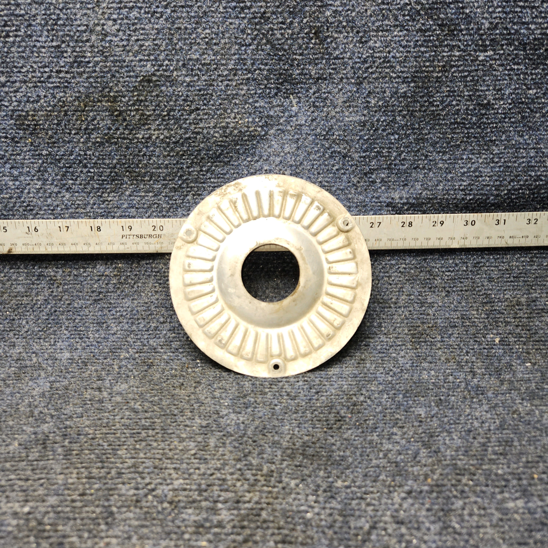 Used aircraft parts for sale, 0743627-6 Cessna 172RG Cap Hub Nose