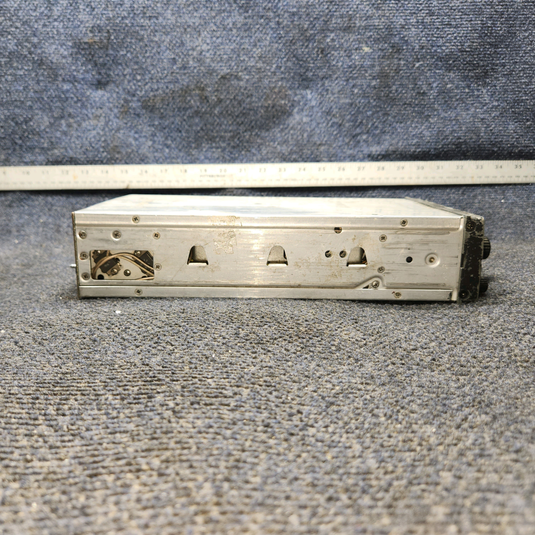 Used aircraft parts for sale, 069-1020-00 King KX-170B Piper PA28-161 Nav-Com with Tray - 14 Volts