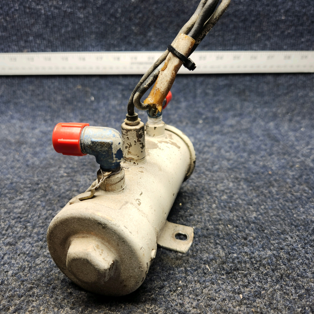 Used aircraft parts for sale, 477-060 BEECHCRAFT F35 FACET FUEL PUMP ASSY (VOLTS: 12)
