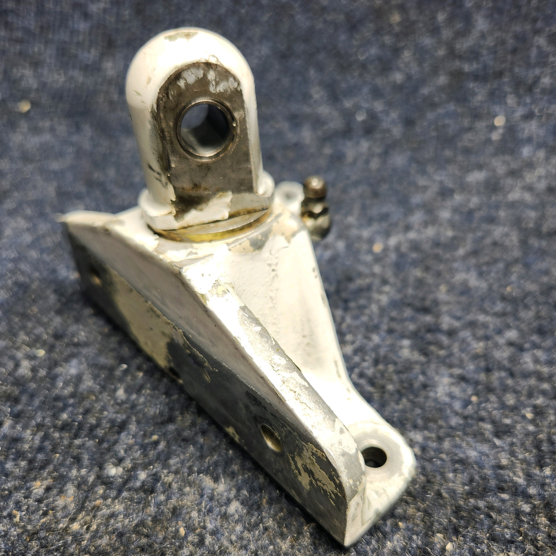 Used aircraft parts for sale, 95643-007 Piper PA32RT-300 MAIN GEAR TRUSS BRACKET ASSEMBLY RH (3/8")