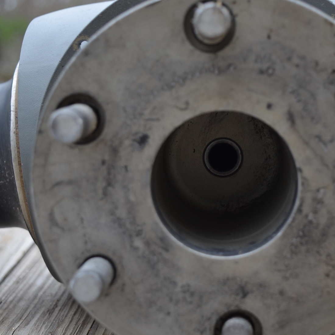 Used aircraft parts for sale, B2D34C220-B Cessna 172RG MCCAULEY - 2 BLADE PROPELLER (HUB PARTS ONLY SEE DETAILS)