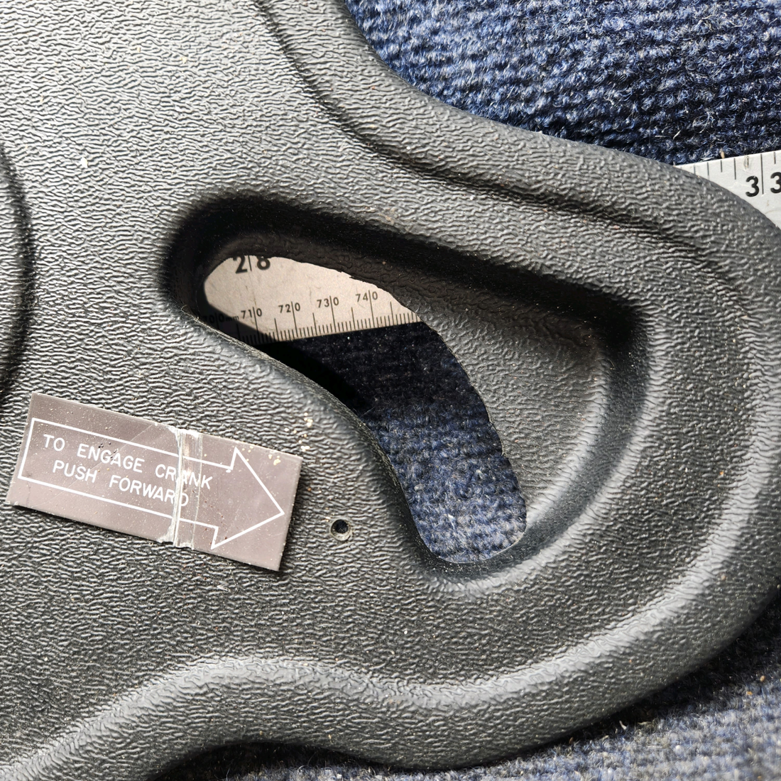 Used aircraft parts for sale, 4209-00-1 Mooney M20J Emergency Crank Cover Assembly