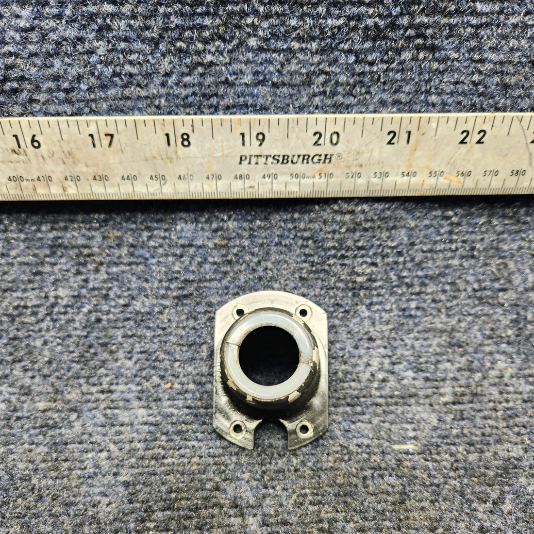 Used aircraft parts for sale, 0513311-2 CESSNA 172K SUPPORT ASSEMBLY CONTROL TUBE RH