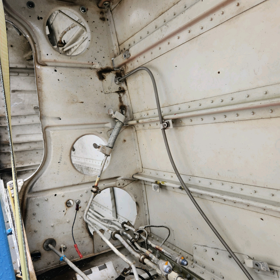 Used aircraft parts for sale, 96-110005-609 BEECHCRAFT 95-55B LH WING ASSY-"SEE PHOTOS FOR DETAIL" - SOLD COMPLETE OR PARTS OF WING.