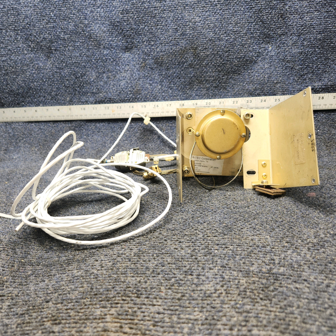 Used aircraft parts for sale, S-Tec 55X S-tec 55X CESSNA 172K Autopilot System with Servos / Turn Coordinator