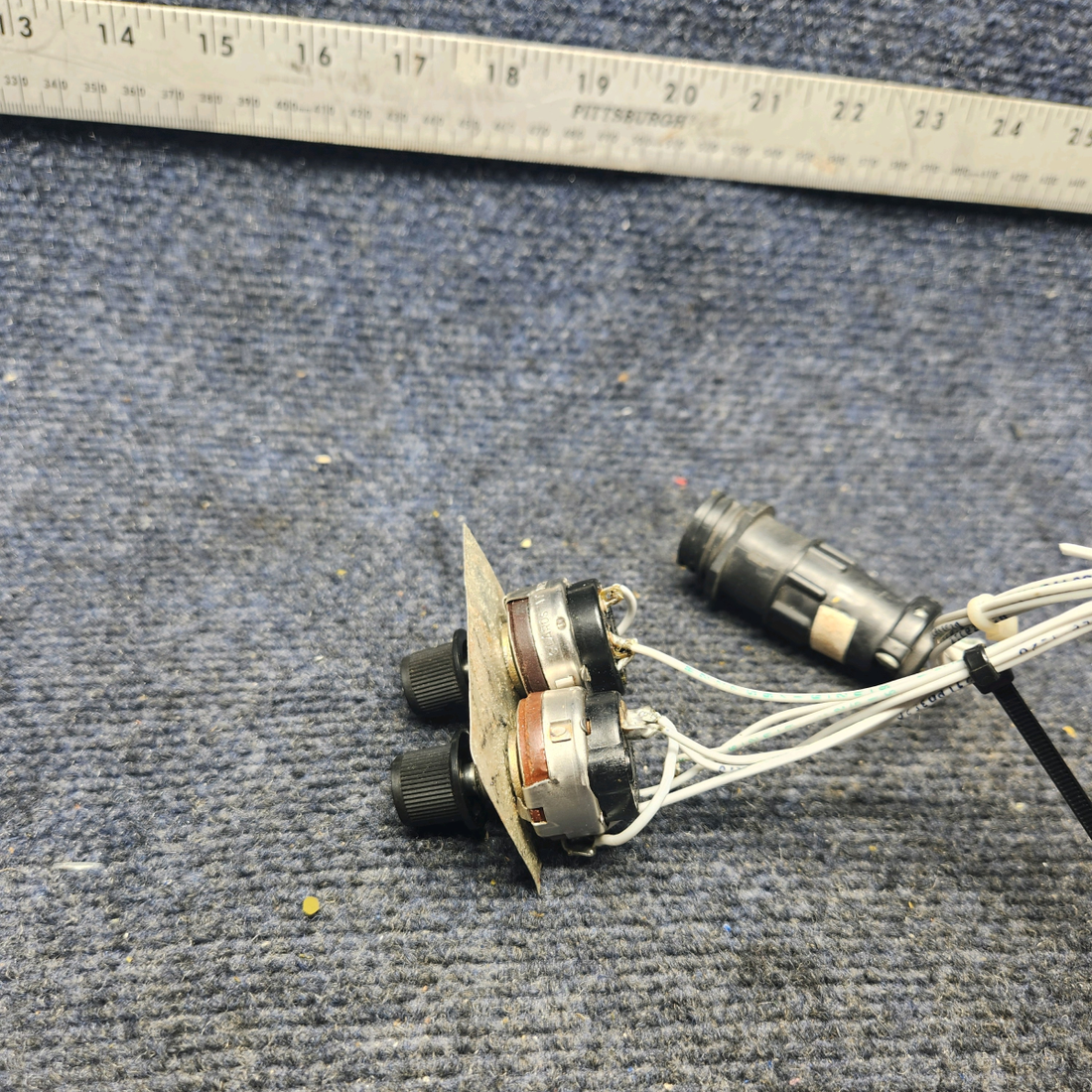 Used aircraft parts for sale, JSIN056P251MA Mooney M20K RHEOSTAT INSTRUMENT PANEL