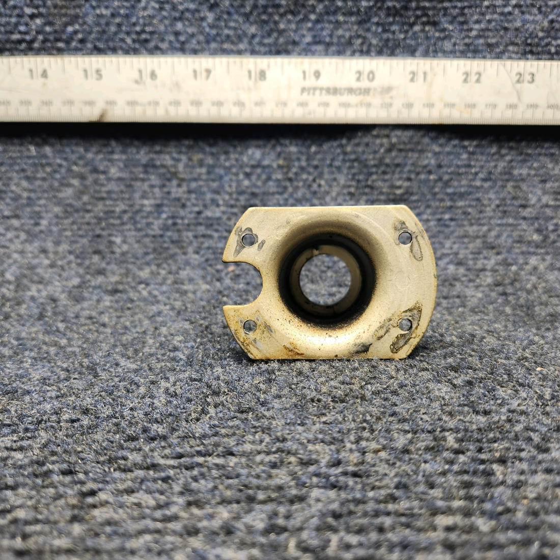 Used aircraft parts for sale, 0513311-2 CESSNA 172K SUPPORT ASSEMBLY CONTROL TUBE RH