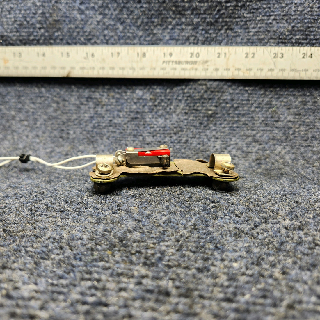 Used aircraft parts for sale, 660052-001 Mooney M20J THROTTLE POSITION LANDING GEAR WARNING SWITCH ASSY
