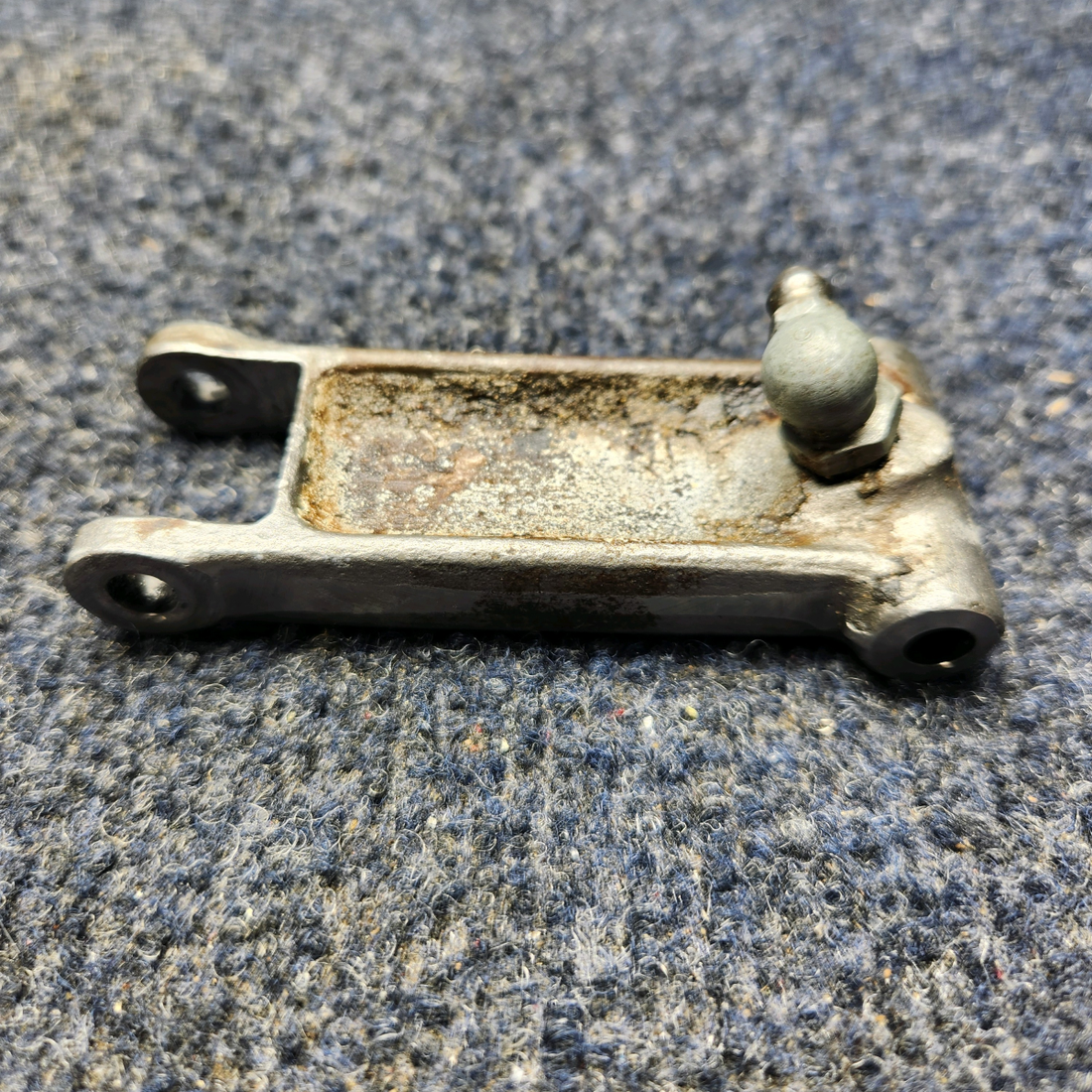 Used aircraft parts for sale, 35-825035 BEECHCRAFT F35 NOSE WHEEL STEERING LINK ASSY