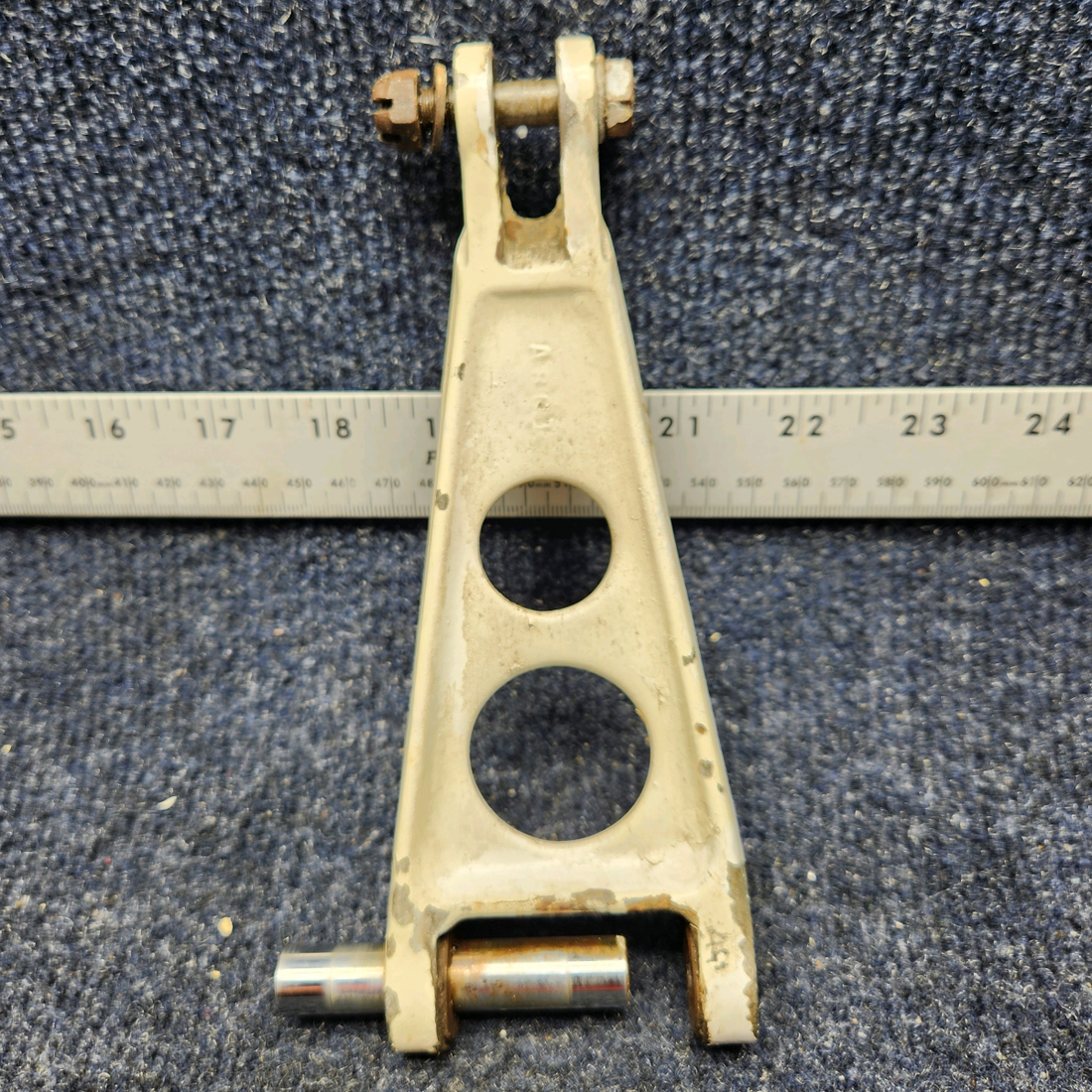 Used aircraft parts for sale, 45-815015-6 BEECHCRAFT F35 MAIN GEAR TORQUE LINK ASSY LOWER