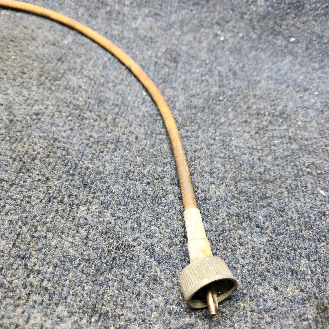 Used aircraft parts for sale, 486-570 PIPER PA28-140 TACHOMETER SHAFT ASSEMBLY.