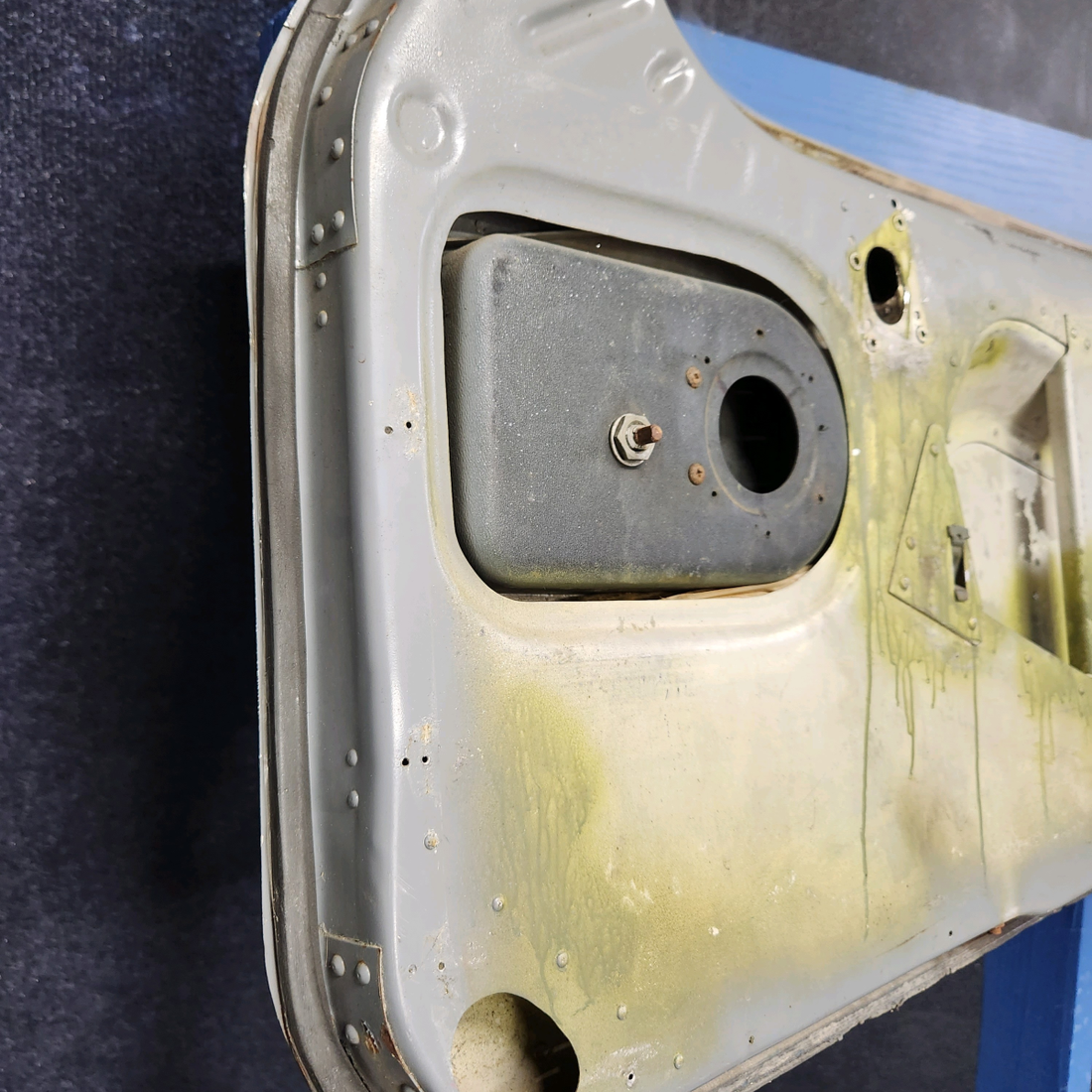 Used aircraft parts for sale, 63055-004 PIPER PA28-140 CABIN DOOR ASSY WITH WINDOW- NO HINGE.