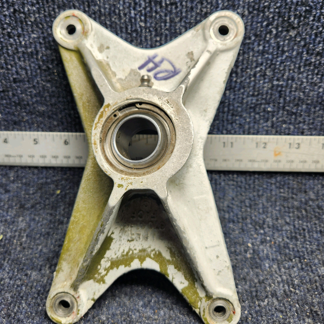 Used aircraft parts for sale, 67040-015 Piper PA32RT-300 TRUNNION FITTING RH FORWARD