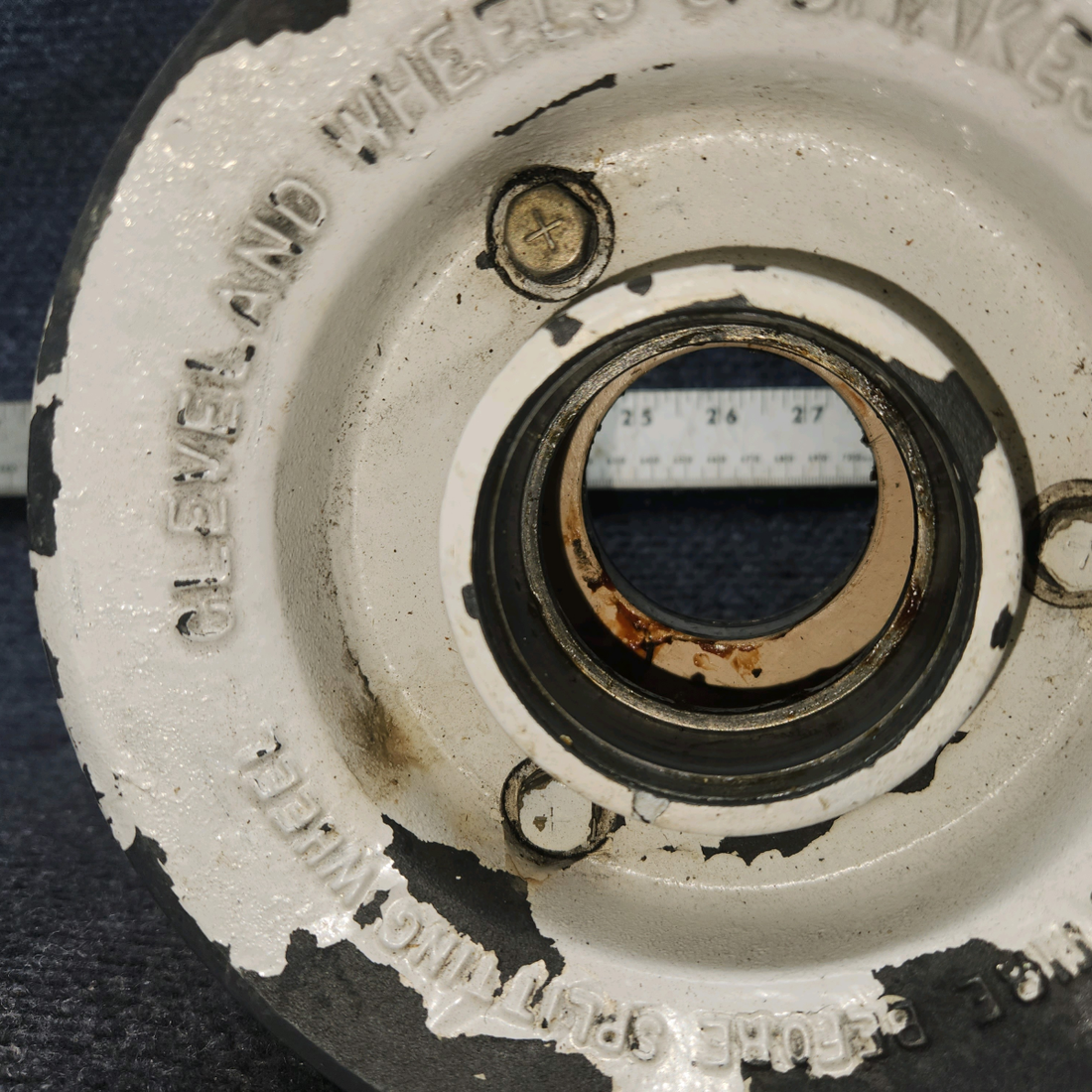 Used aircraft parts for sale, 40-77C Cleveland varios Piper, Cessna ,Beech, Mooney Wheel Assembly