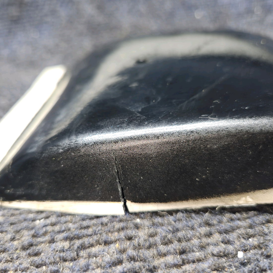 Used aircraft parts for sale, 63942-000 Piper PA28-161 Wing Bolt Access Cover Assy - Set LH & RH