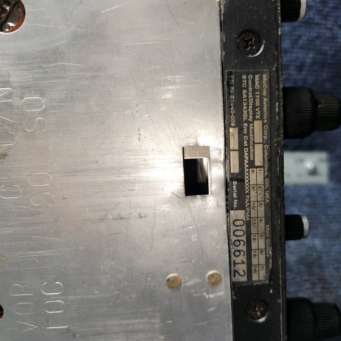 Used aircraft parts for sale, 069-1020-00 King KX-170B MAC 1700 Piper PA28-161 Nav/Com with MAC 1700 Conversion, Includes Tray (14 Volts)