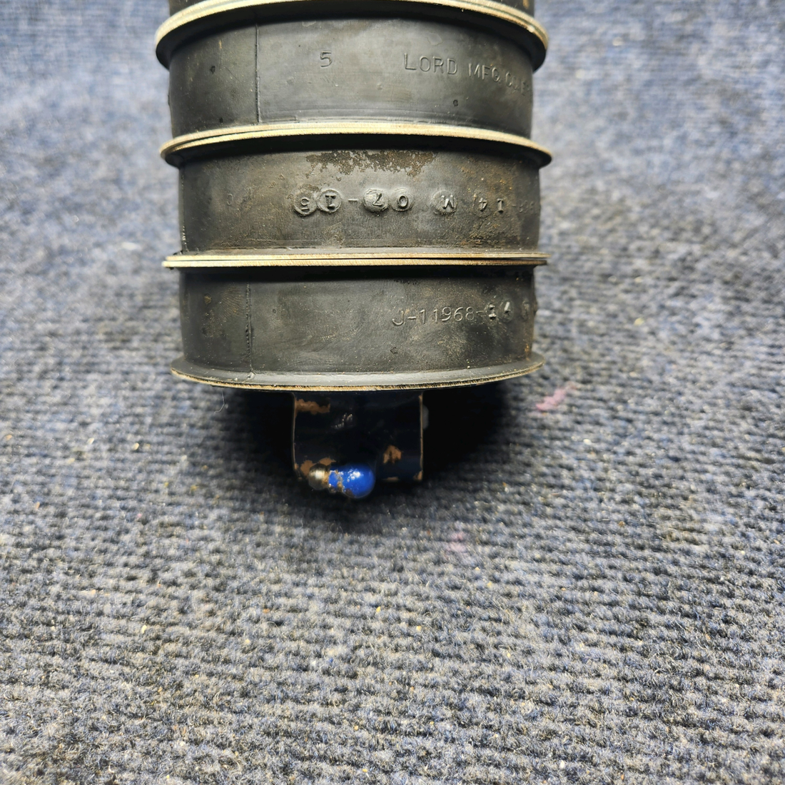 Used aircraft parts for sale, J-11968-14, 530021-000 Mooney M20K MAIN GEAR SHOCK STRUT ASSEMBLY