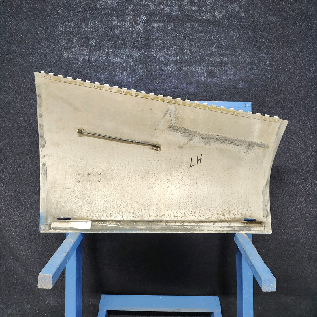 Used aircraft parts for sale, 63750-002 PIPER PA28-140 COWLING ASSEMBLY UPPER LH