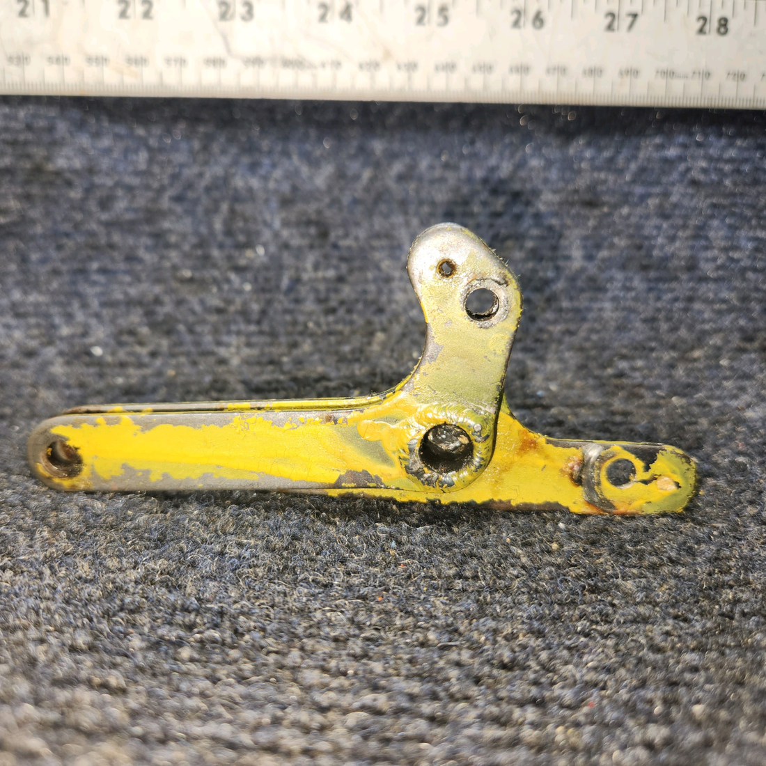 Used aircraft parts for sale, 310298-501 Mooney M20J Cabin Door Latch Handle Shaft – Inside