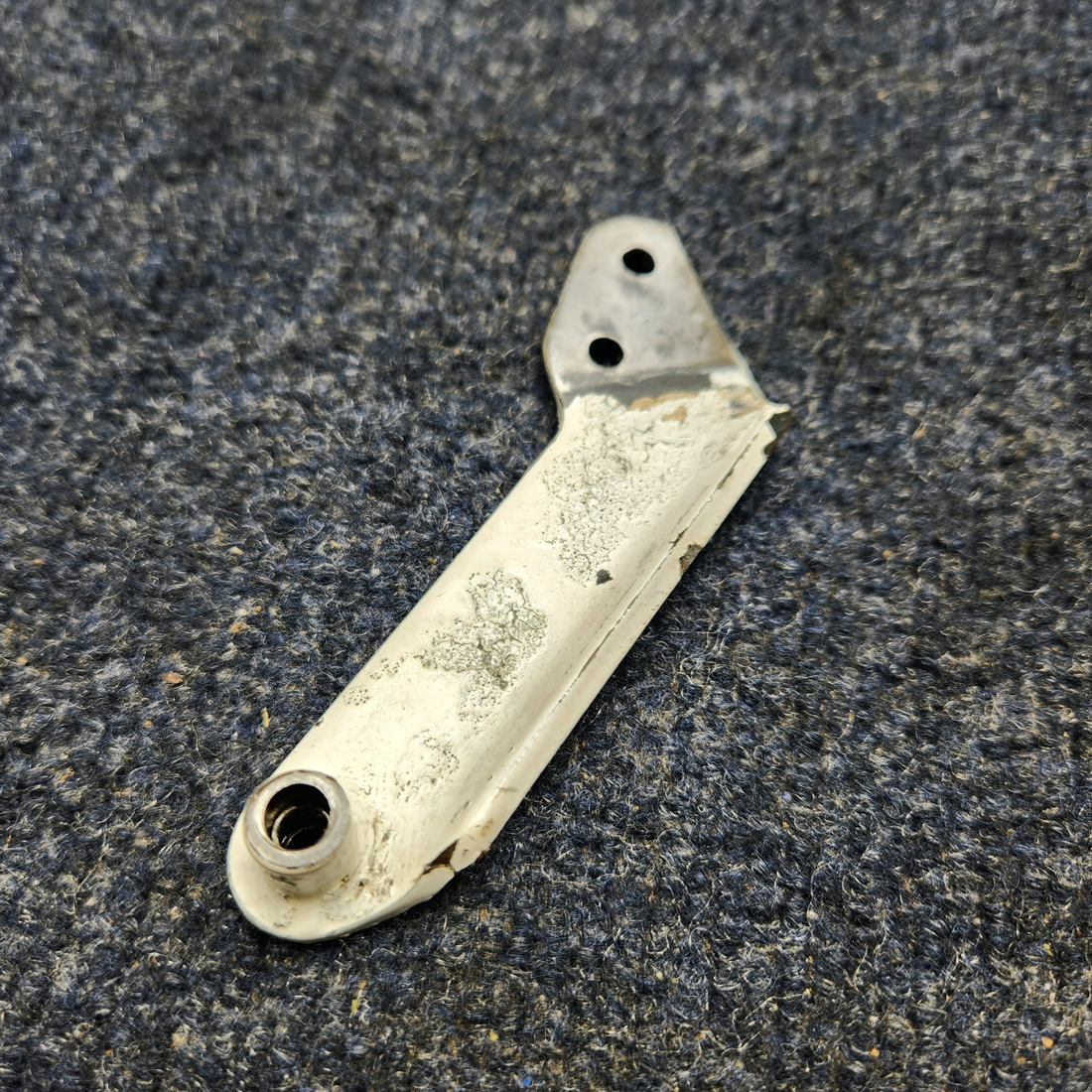 Used aircraft parts for sale, 67114-000 Piper PA32RT-300 SHIMMY DAMPENER BRACKET