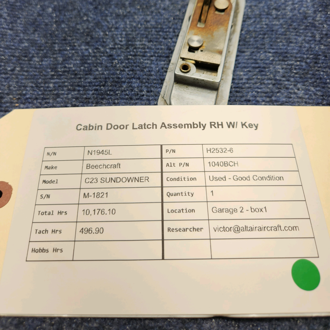 Used aircraft parts for sale, H2532-6 Beechcraft C23 SUNDOWNER CABIN DOOR LATCH ASSEMBLY RH W/ KEY