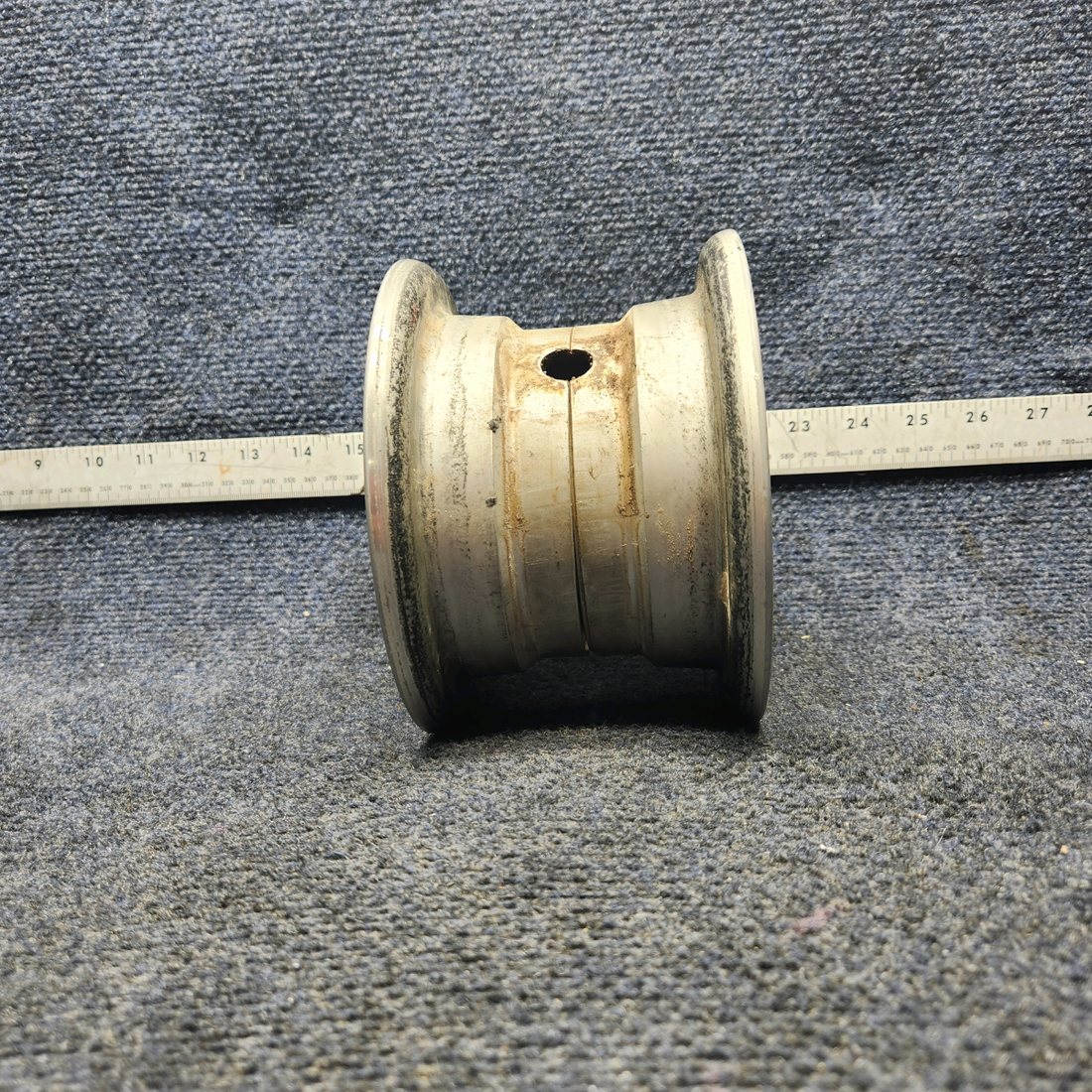 Used aircraft parts for sale, 40-87C Beechcraft F33A CLEVELAND NOSE WHEEL