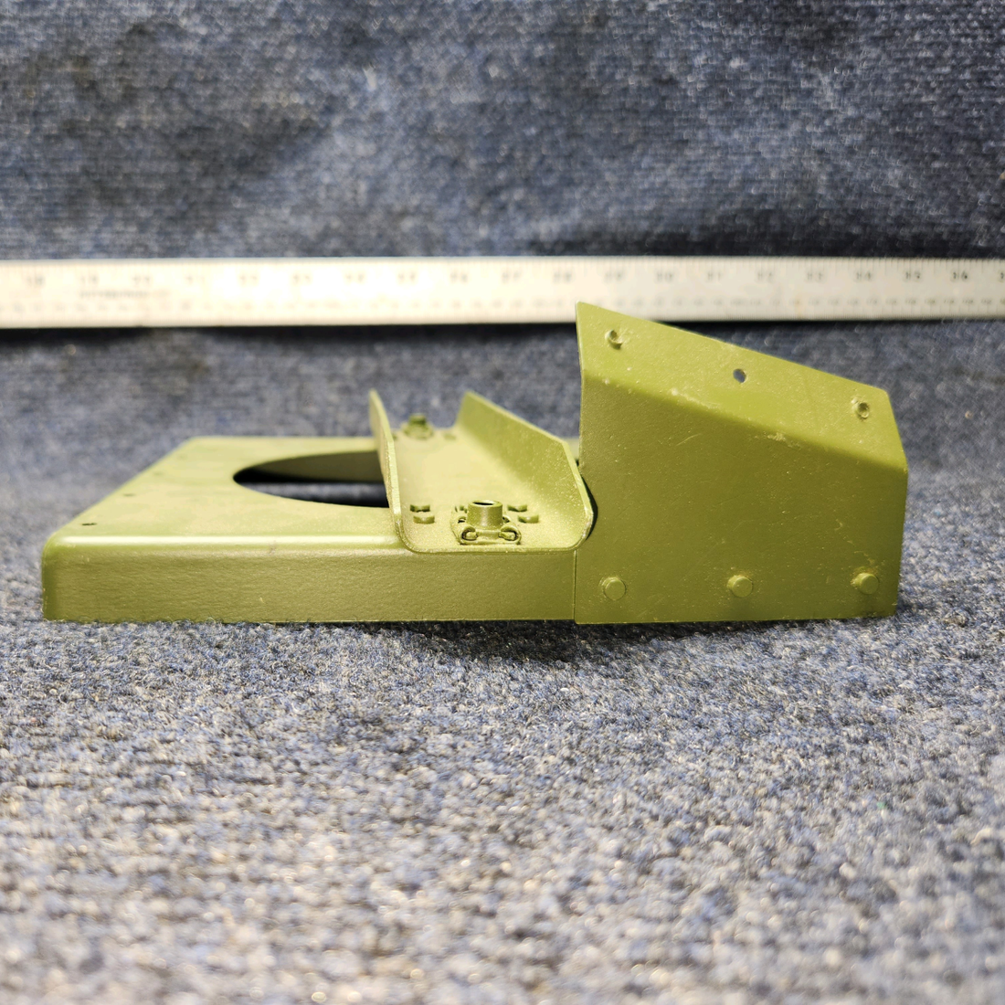 Used aircraft parts for sale, 0413581-8 Cessna 172RG Battery Box Base