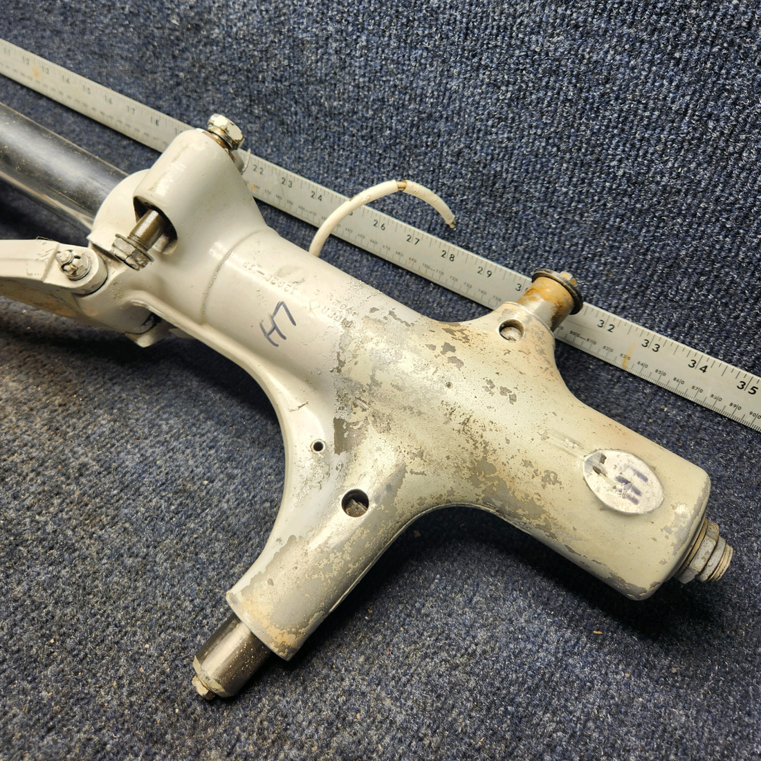 Used aircraft parts for sale, 96766-016 Piper PA32RT-300 MAIN GEAR STRUT ASSY LH W/ TORQUE LINKS