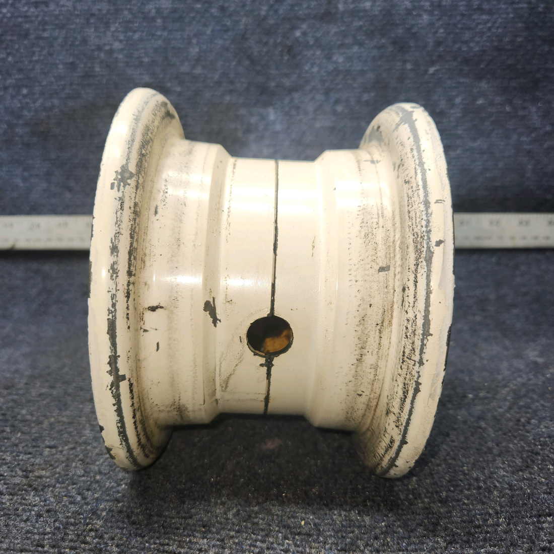 Used aircraft parts for sale, 40-77C Cleveland varios Piper, Cessna ,Beech, Mooney Wheel Assembly