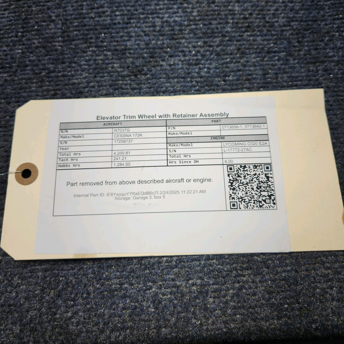 Used aircraft parts for sale, 0713656-1 CESSNA 172K ELEVATOR TRIM WHEEL WITH RETAINER ASSEMBLY