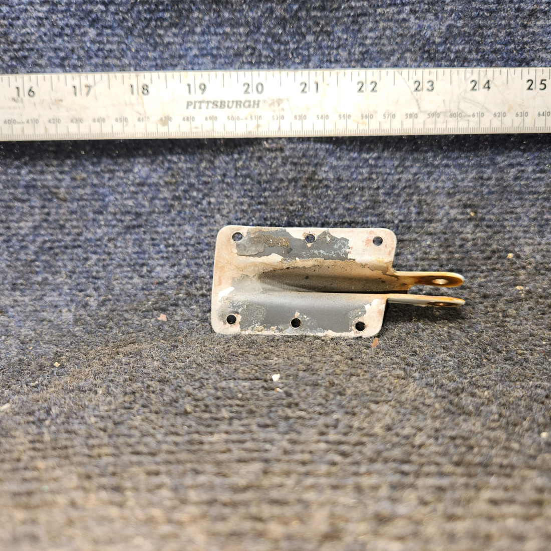 Used aircraft parts for sale, 66913-000 Piper PA28-235 Cabin Door Hinge Upper
