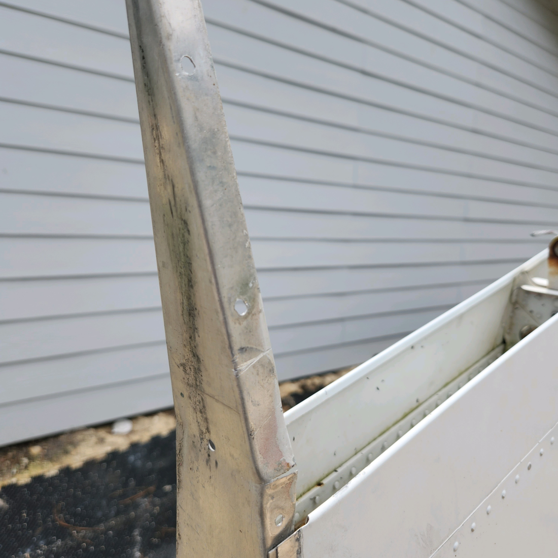 Used aircraft parts for sale, 96-110005-610 BEECHCRAFT 95-55B RH WING ASSY-"SEE PHOTOS FOR DETAIL" - SOLD COMPLETE OR PARTS OF WING.