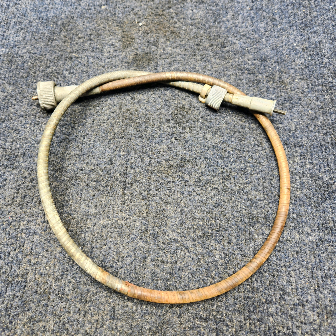 Used aircraft parts for sale, 486-570 PIPER PA28-140 TACHOMETER SHAFT ASSEMBLY.