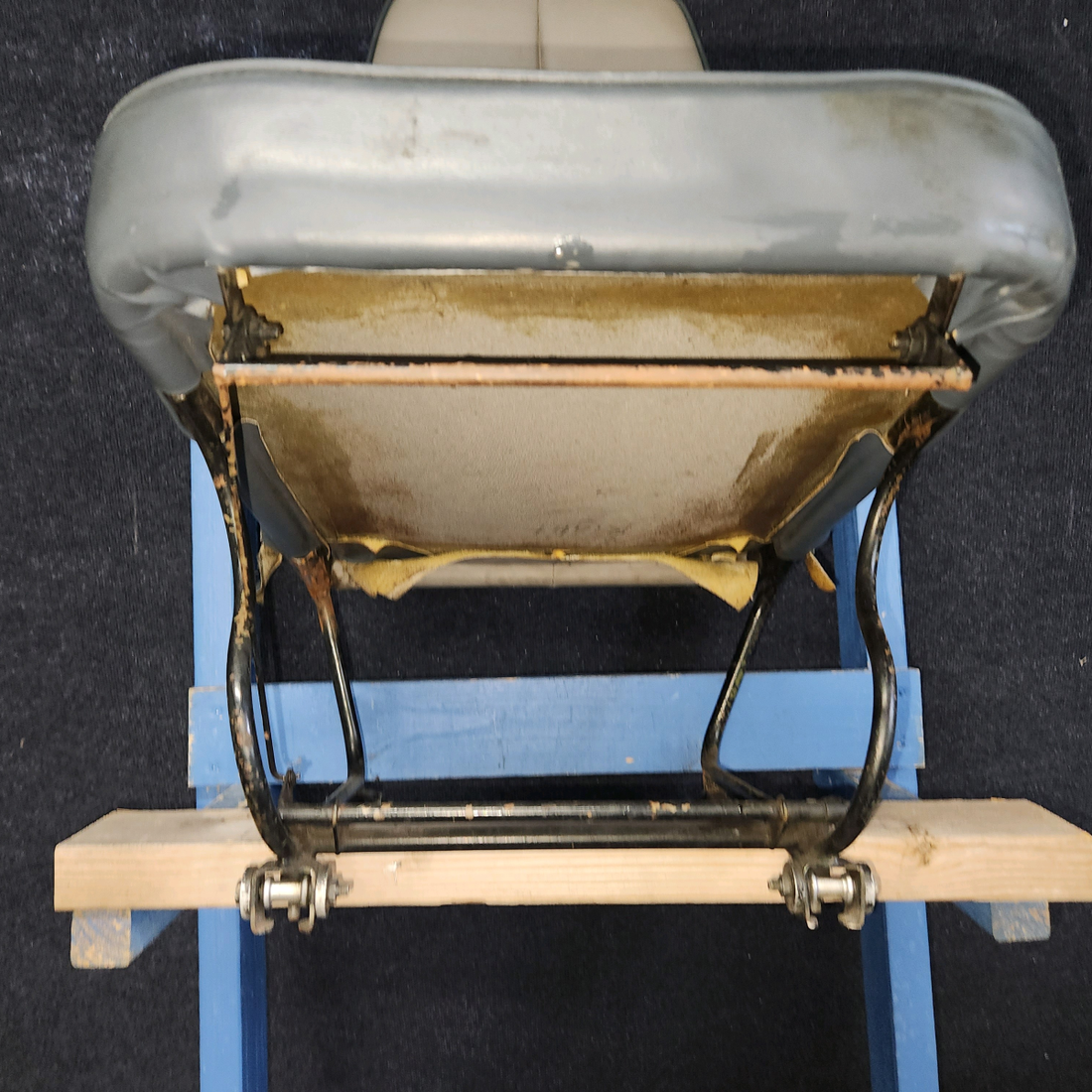 Used aircraft parts for sale, 79337-022 Piper PA28-161 Copilot Seat Assy Front - RH