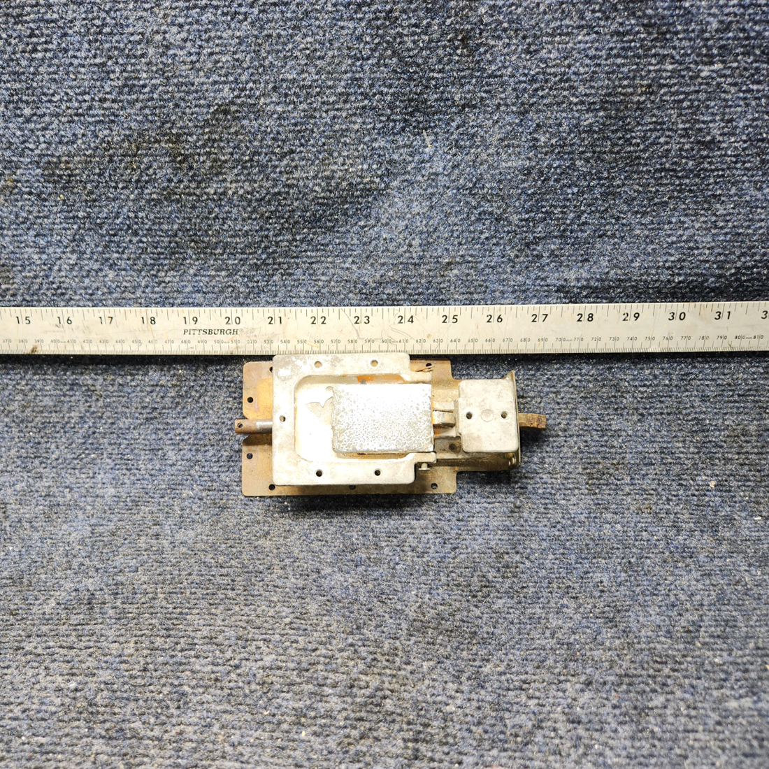 Used aircraft parts for sale, 0517012-7 Cessna 172RG CABIN DOOR LATCH ASSEMBLY LH