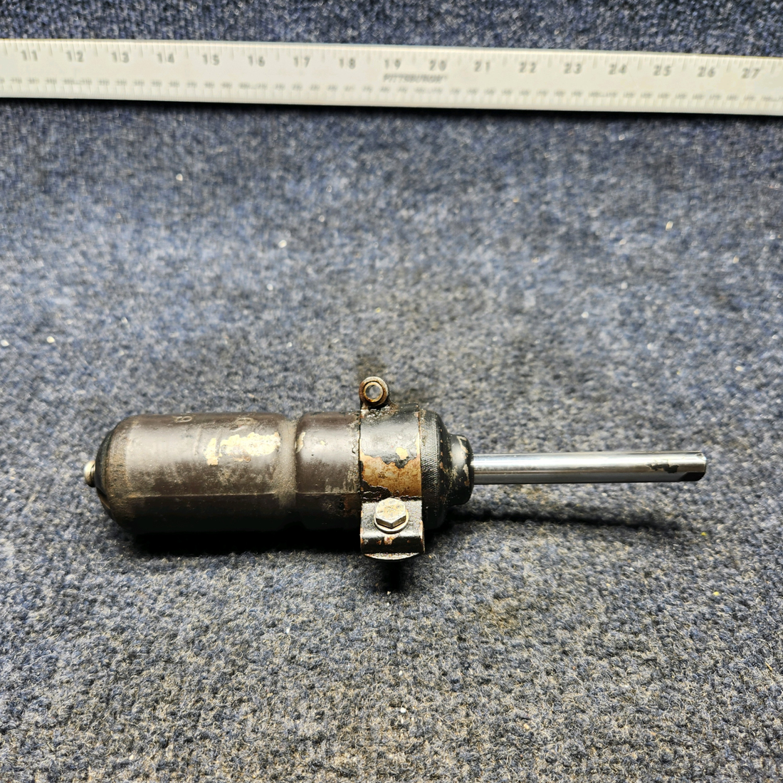 Used aircraft parts for sale, 486599 Maeco PIPER PA28-140 MAECO SHIMMY DAMPENER ASSEMBLY