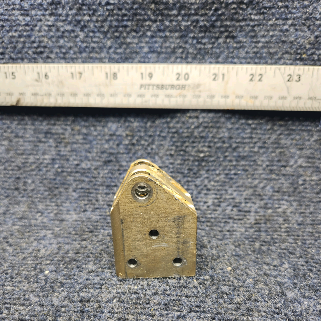 Used aircraft parts for sale, 950092-501 Mooney M20J LUG ENGINE RETRACT