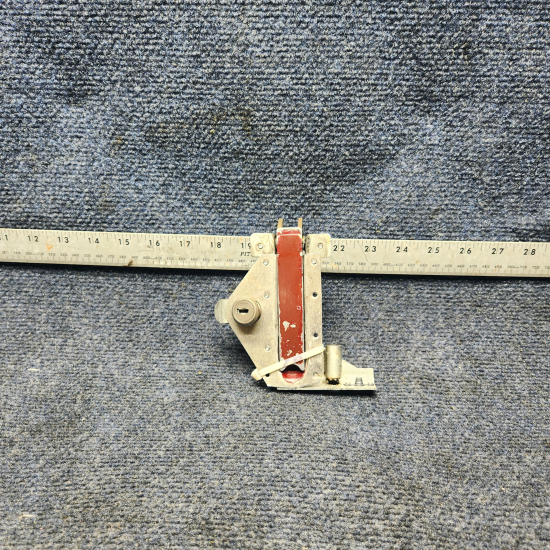 Used aircraft parts for sale, 310300-501 , 301294-501 Mooney M20J DOOR LATCH AND HOUSING ASSEMBLY