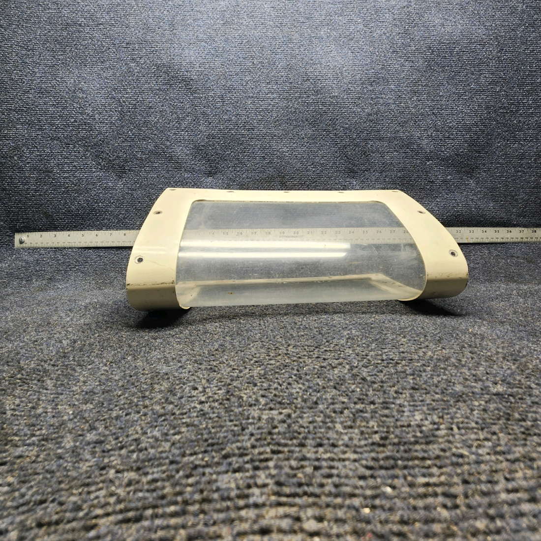 Used aircraft parts for sale, 0523115-2 CESSNA 172K LANDING LIGHT LENS AND RETAINER