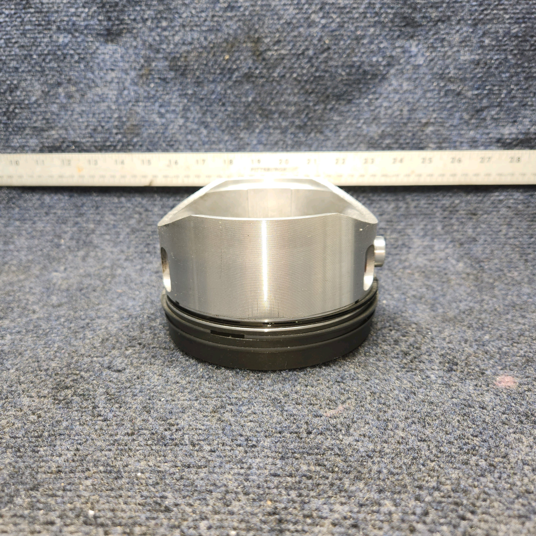 Used aircraft parts for sale, LW12416 Lycoming CESSNA 172K CYLINDER WIDE DECK USED IN O-320 SERIES CHROME -10 HRS  ONLY