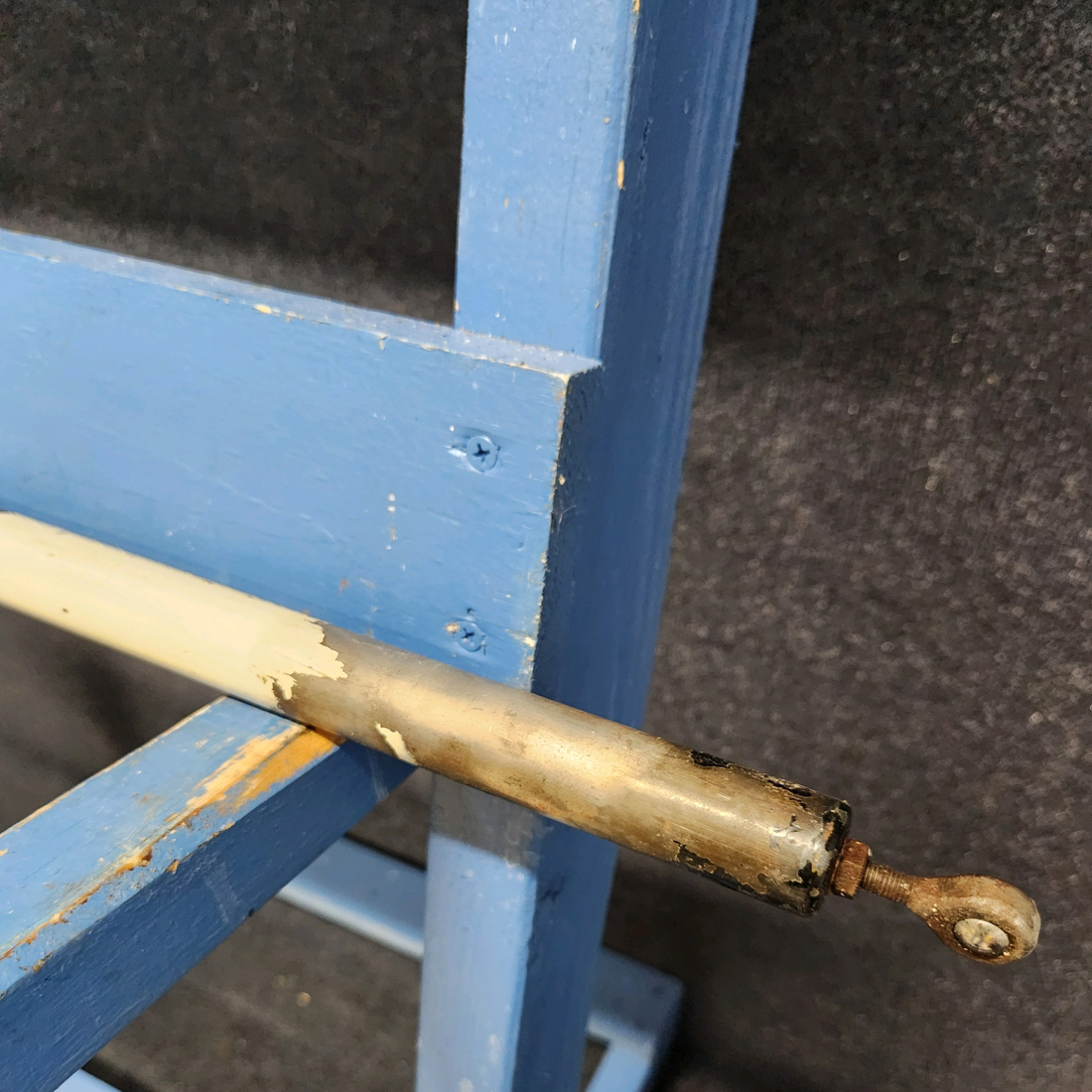 Used aircraft parts for sale, 38151-000 Piper PA32RT-300 NOSE WHEEL STEERING ROD ASSEMBLY