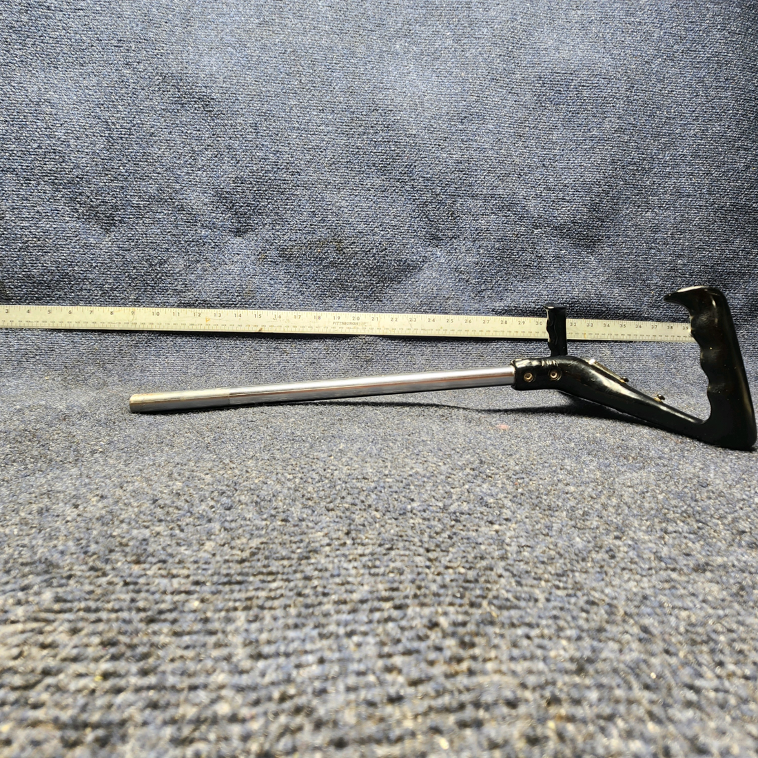 Used aircraft parts for sale, 0513240-14 CESSNA 172K CONTROL WHEEL LH / RH