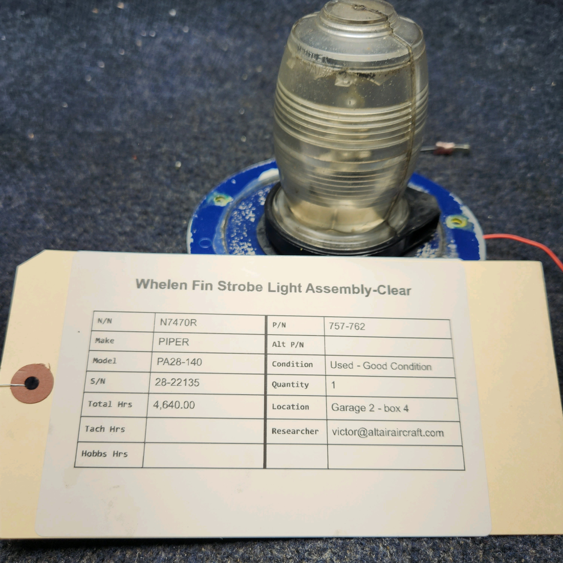 Used aircraft parts for sale, 757-762 WHELEN PIPER PA28-140 WHELEN FIN STROBE LIGHT ASSEMBLY-CLEAR